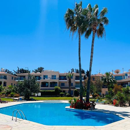 Golden Palms Paradise Garden Пафос Экстерьер фото