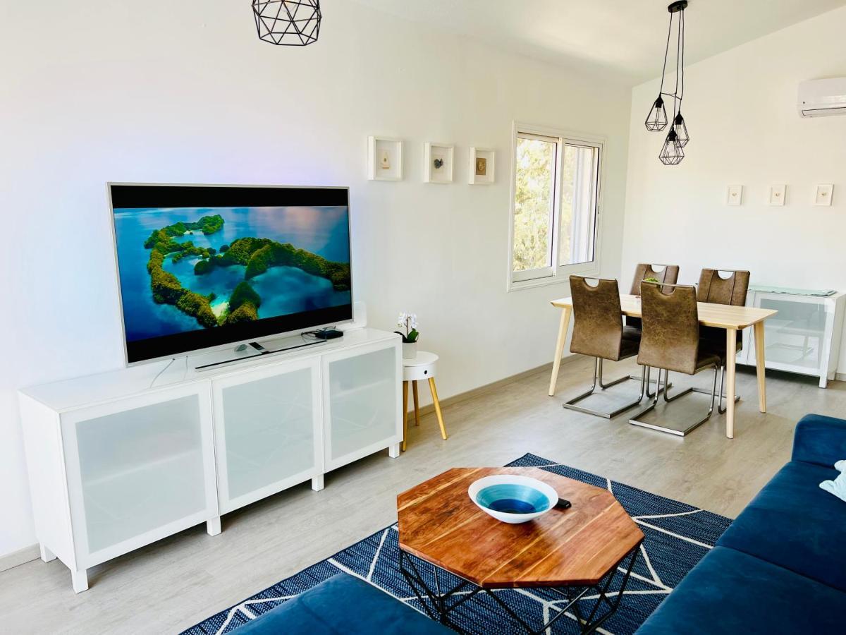 Golden Palms Paradise Garden Пафос Экстерьер фото